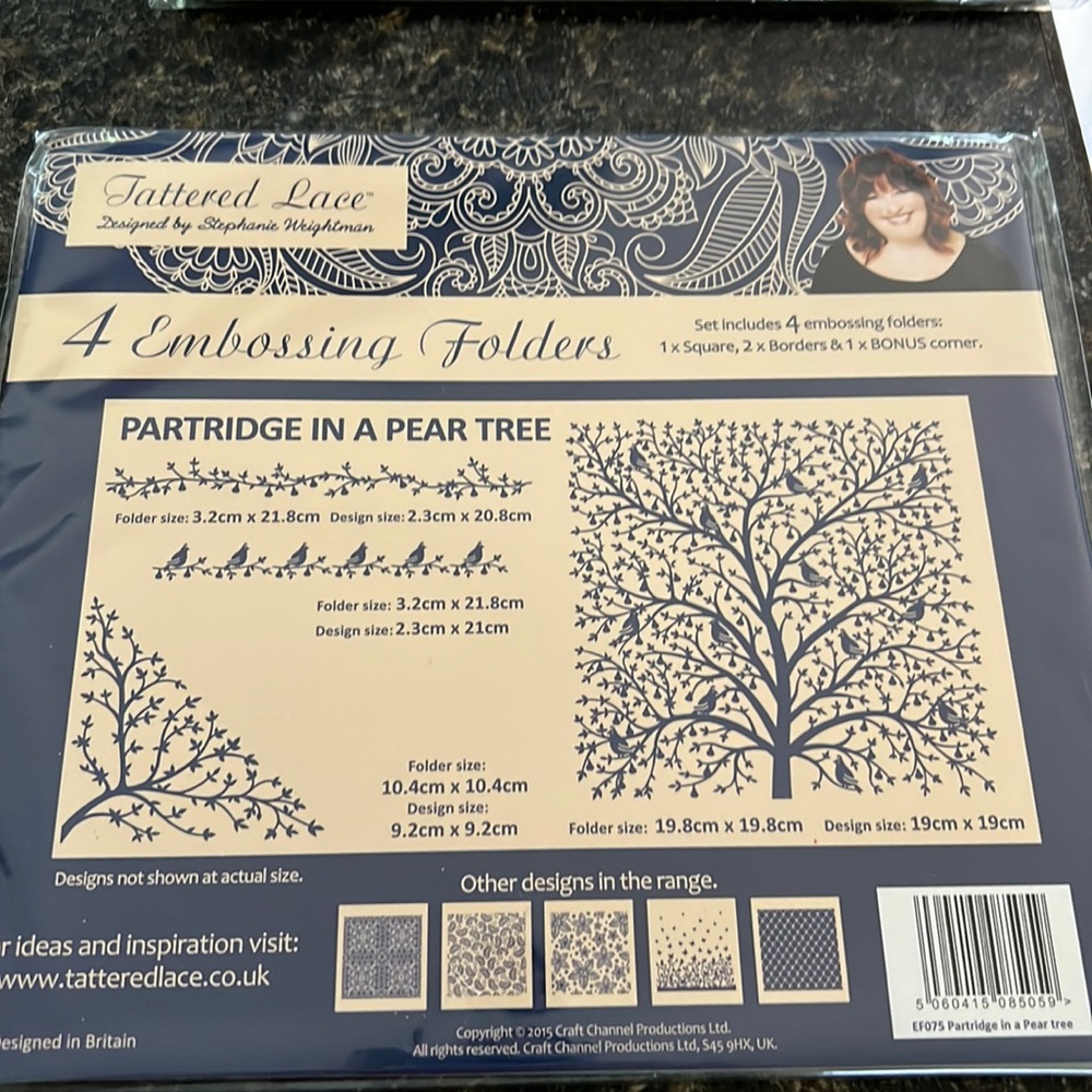 Set of 4 coordinating Tatteredlace embossing folders partridge in a pear tree